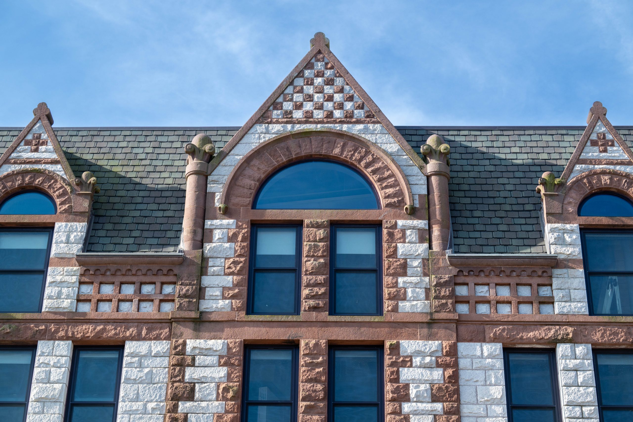 UConn Waterbury Rectory Building